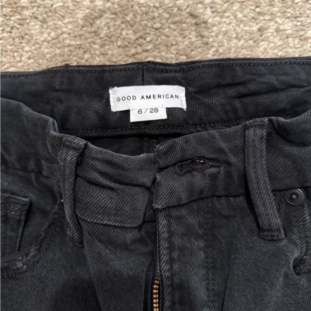 Good American Black Mid-Rise Denim Jeans
